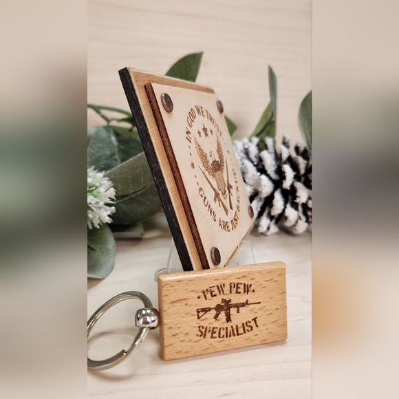 2A 2nd Amendment Decorative Sign & Bonus Keychain - Picture 8 of 9